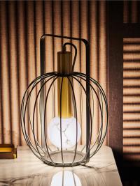 Lira table lamp by Borzalino with alabaster diffuser, placed on a Vagli Gold Calacatta marble tabletop