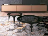 Pair of Godot round coffee tables with solid oak frame, sofa-facing position