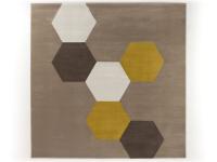 Acapulco square rug with hexagon pattern in colours 17, 43, 40 and 18