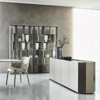Chelsea by Cattelan with mirror-glass top, positioned in the centre of a room