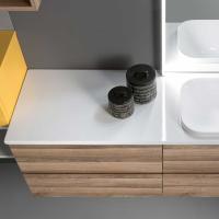 Side unit with countertop in glossy white ceramic