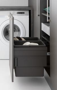 Door with removable laundry basket 