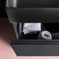 Practical recess grip handle on the basket drawer, in matt lacquer (34 Black)