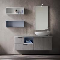 Base unit with 1 deep drawer and a Softly washbasin. Lateral base unit with drawers and an open compartment.