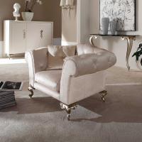 Chester Armchair George by Cantori - High tailoring value 