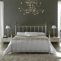 Oliver modern Victorian bed by Cantori