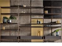 Macao is available with a central glass shelf in two models: B and C