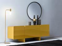 Arrow high gloss lacquered sideboard in a one-tone version,  one of the several versions available thanks to the possibility to customise the fronts and structrue separately