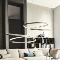 The 2 m maximum length of the suspended wire of the lamp Heaven allows you to use it also on a coffee table in fron of the sofa