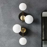 Design applique couple with spheres in glass Planeta by Cattelan