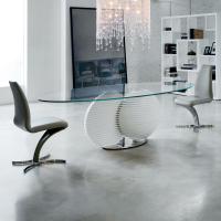 Betty design chair by Cattelan, suitable in a dining room