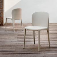 Daisy chair with visible seams by Cattelan 
