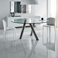 Daisy chair with Ray table by Cattelan 