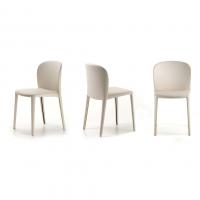 Daisy chair with visible seams by Cattelan 