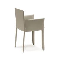 Piuma chair by Cattelan with armrests and smooth back