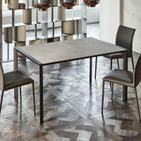 Pedro extending laminate and steel table by Cattelan