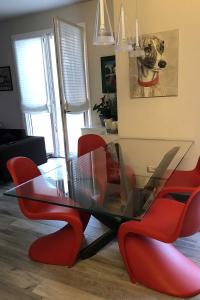 Planer table by Cattelan in crystal glass (customer's photograph)