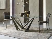 Skorpio table by Cattelan for small dining rooms