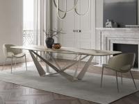 Living room table with Keramik Skorpio top by Cattelan 