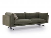 Aker leather sofa with a contemporary style thanks to its high feet and soft down cushions