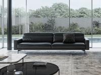 Maxime sofa upholstered in black leather in the linear version with 14 cm wide armrests