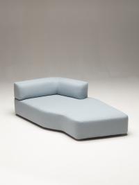 Chaise-longue of the modular sofa with curved lines Swing