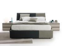 Decor two-coloured storage bed, the stitching is placed off-center for an asymmetric aesthetic effect