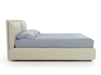 Proportions and side view of the Blend double bed 160x200 cm