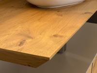 Detail of knotty oak top with 45° cut edge