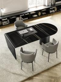 View from above of the Hidalgo desk with a precious ceramic top in Sahara Noir