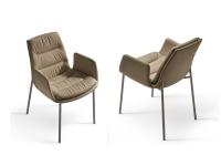 Dama padded chair with armrests upholstered in leather - with 4 metal legs