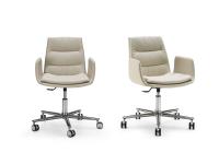 Dama chair with armrests and comfortable seat upholstered in leather - on wheels and with 5 spokes