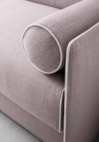 Detail of the cylindrical cushion