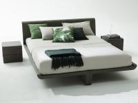 Flight bed with an original, modern design with an eye-catching suspended effect (finish not available)