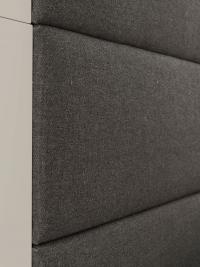 Detail of the matching between the lacquered and upholstered thicknesses