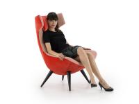 Example of seat and proportions of Olivia armchair