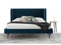 Bilbao with shaped headboard and onion-shaped feet in aged wood silver