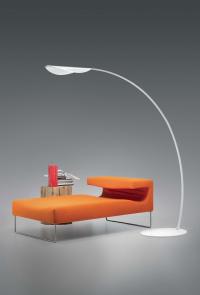 Diphy arched floor lamp with dimmable LED lighting