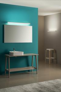 Tablet wall light in the single wall light version in white aluminium