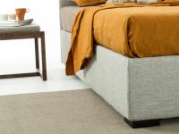 Detail of the space saving bed frame: only 2 cm of volume that easily host the mattress