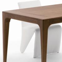 Fanny dining table with painted ash solid wood structure - detail