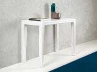 Margot extendable hall table in open pore matt lacquered finish