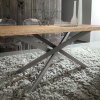 Argus table with debarked natrual oak wood veneer top and london grey painted metal base