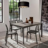 Rectangular dining table hermione with laminate top. Structure in London Grey painted metal and top in oak grey melamine
