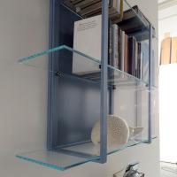 Detail of Treccia glass shelves with refined matt lacquer back