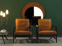 Sean armchair with wooden structure and Tuscania leather upholstery