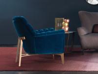 Eve elegant armchair with mono-colour, tufted Capitonné upholstery in velvet and metal base