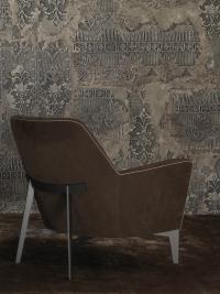 Eve armchair in leather and Vulcan Grey metal base