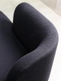 Dettaglio dello schienale dell chaise longue Fortune rivestito in tessuto