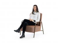 Seating proportions and ergonomics of the Maggie chair